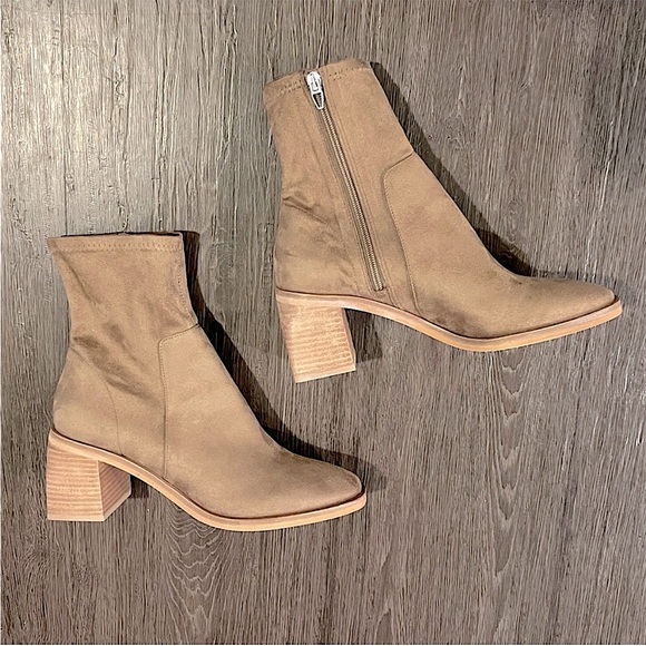 Dolce Vita | Indiga Booties - Truffle - Picture 5 of 8
